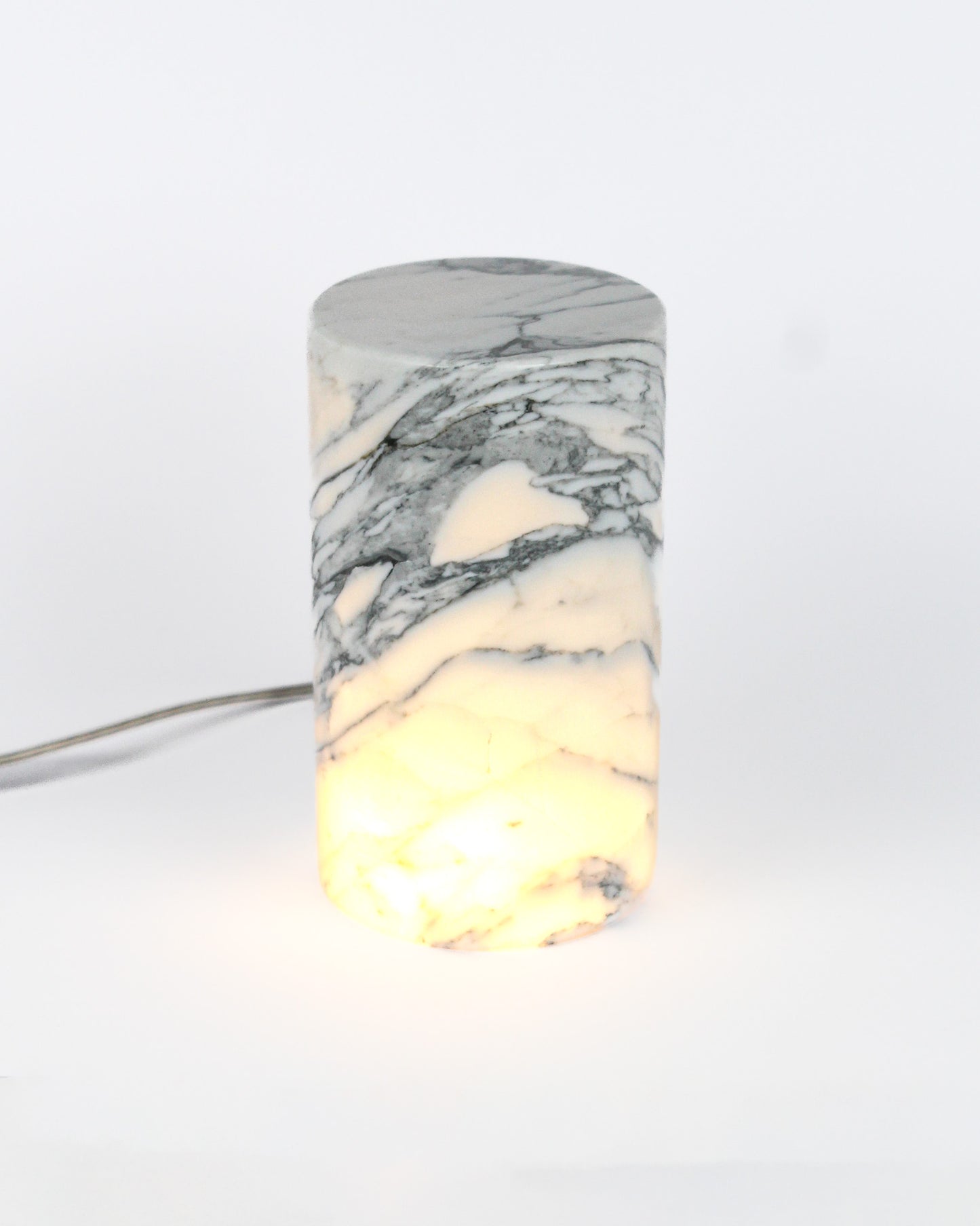 COLLEZIONE "Eleganza e Luce senza Tempo" - Lampada in Marmo con Luce Interna - Eleganza e Luce senza Tempo